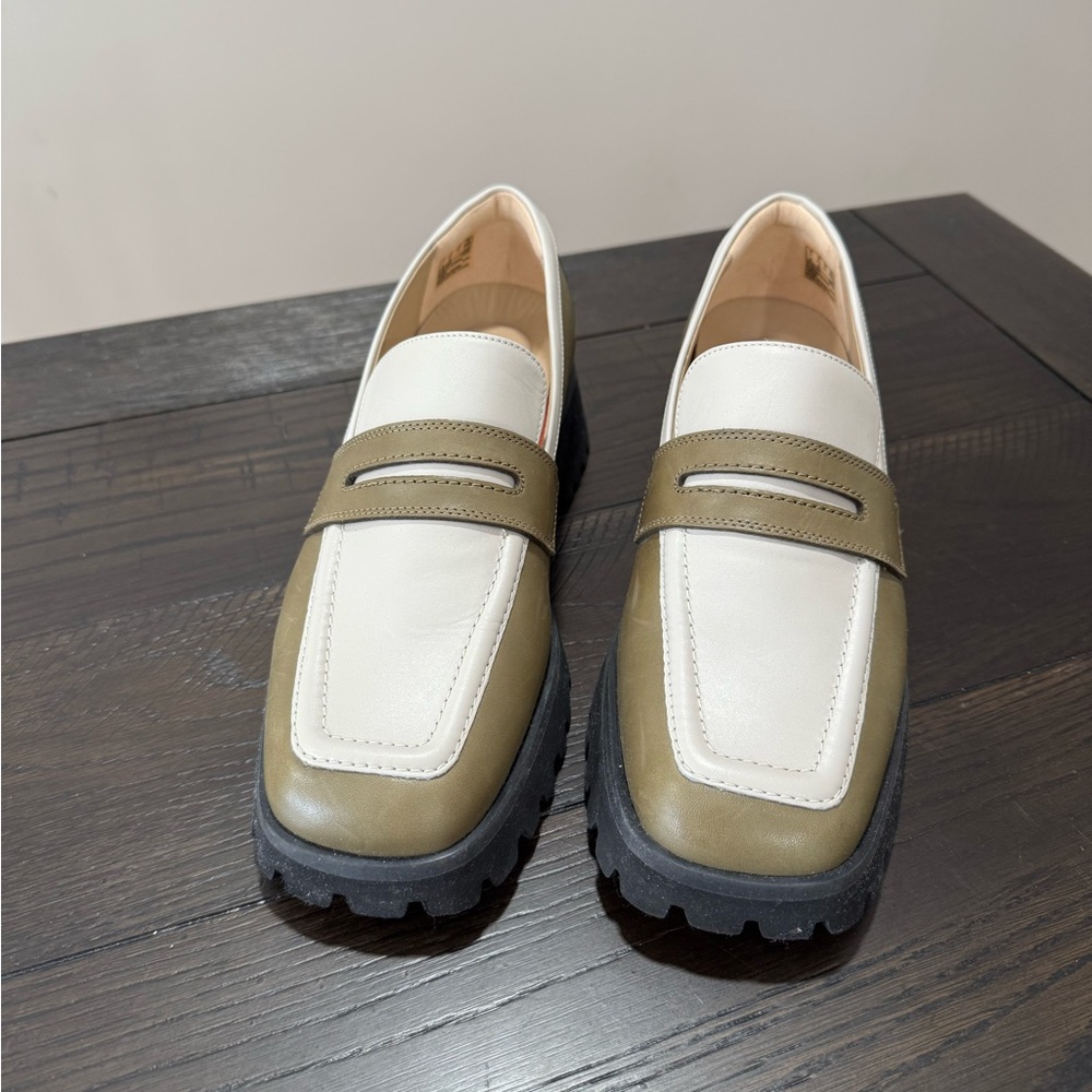 Clarks Stayso Edge Women’s Loafers in Olive and Cream